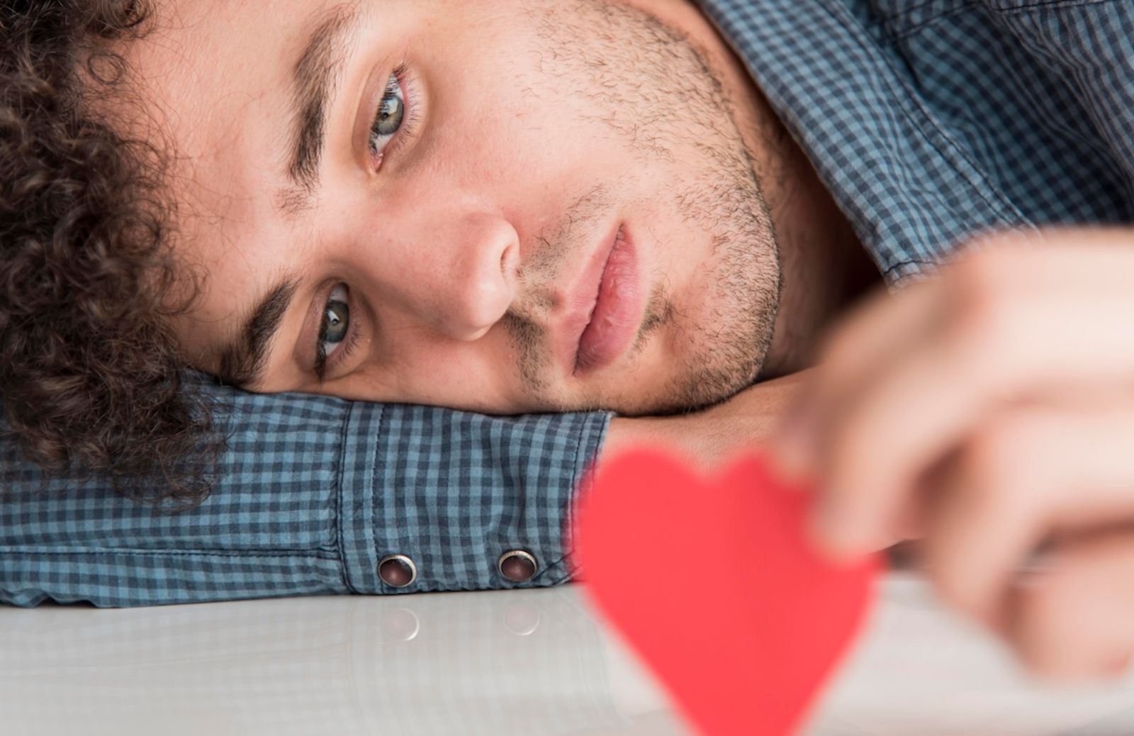 No contact per dimenticare un amore finito: funziona davvero?
