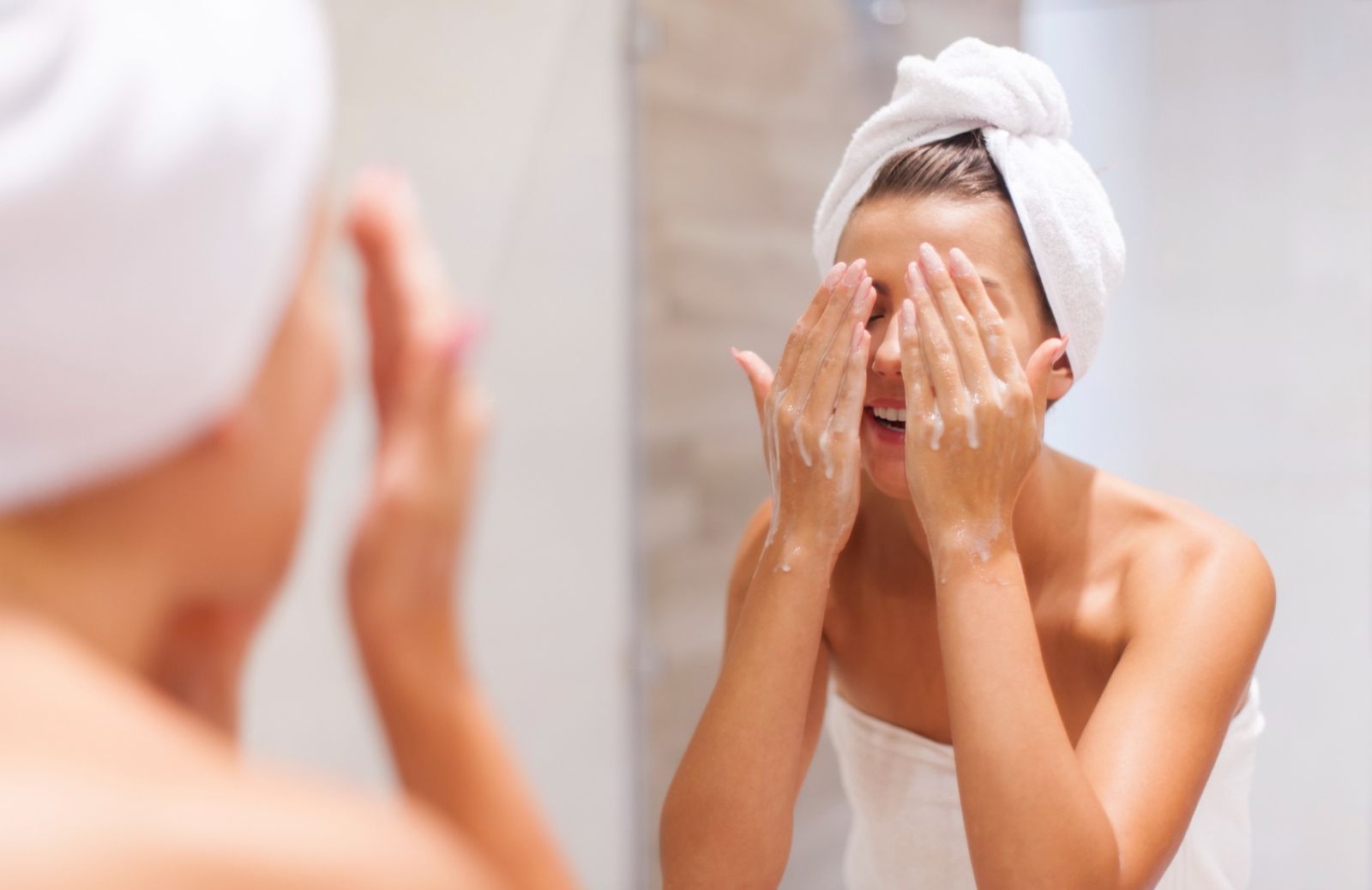 Skincare coreana step 1: la detergenza oleosa