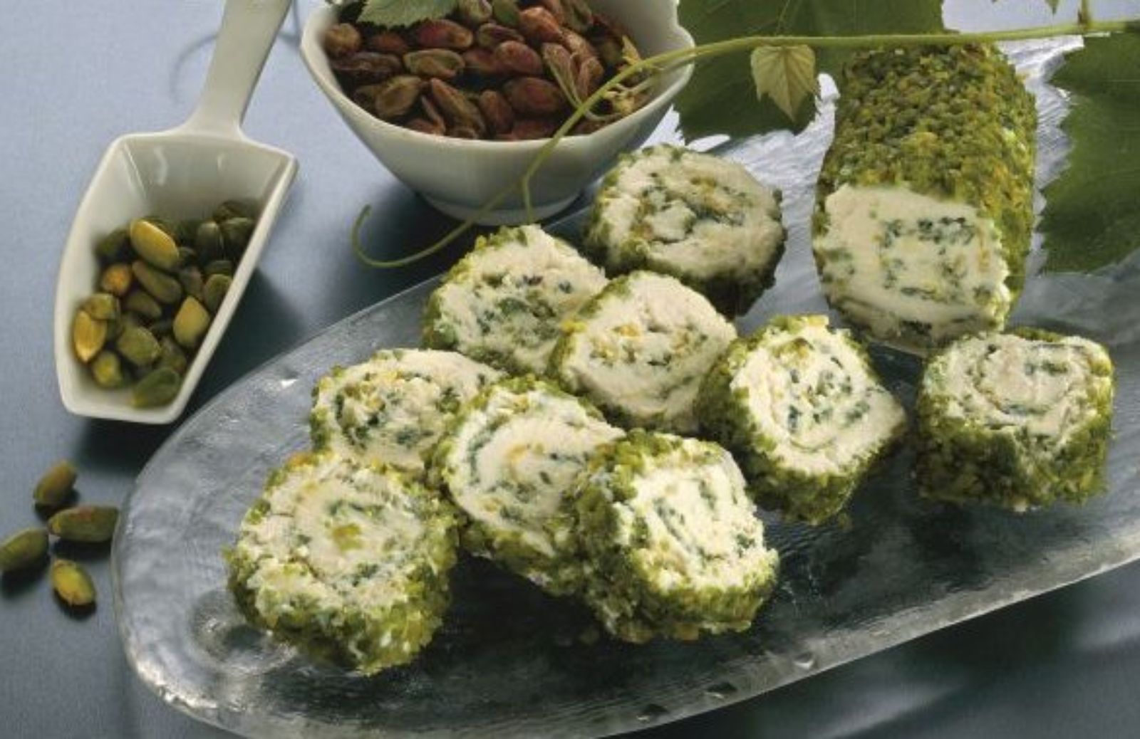 Rotolo di formaggi e pistacchi: la ricetta