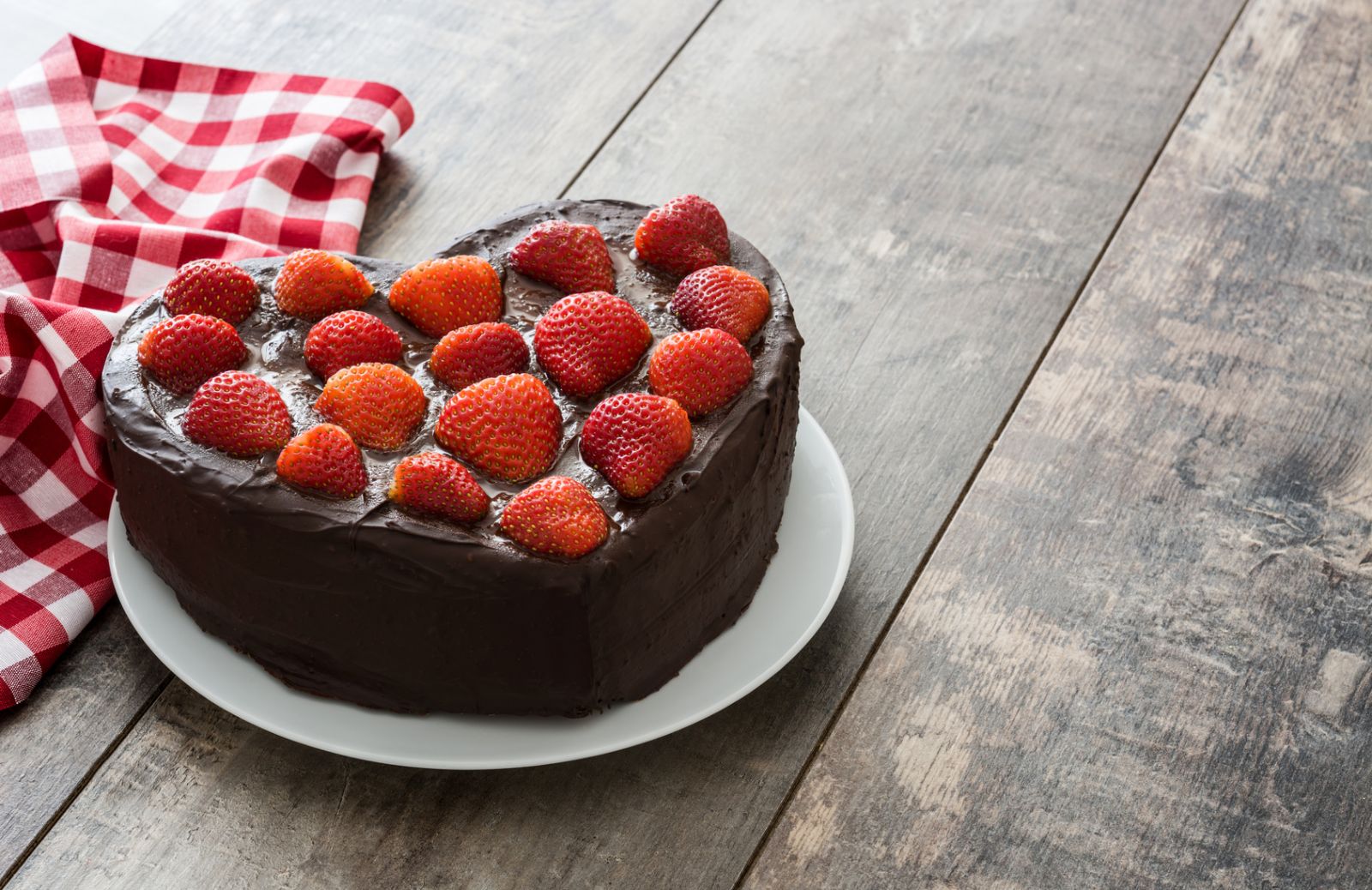 Torta a cuore per san Valentino: ricetta al cioccolato