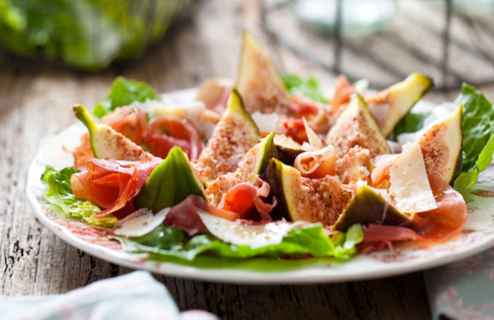 Insalata di miglio, fichi, speck e provola