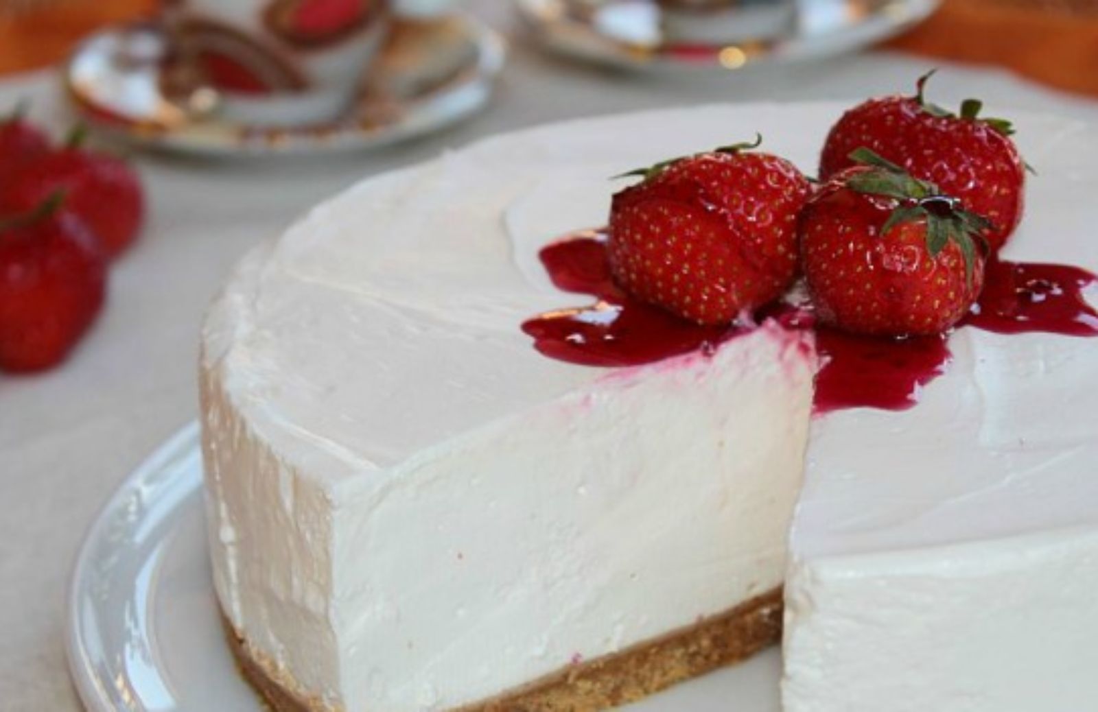 Torta fredda allo yogurt: ricetta senza forno