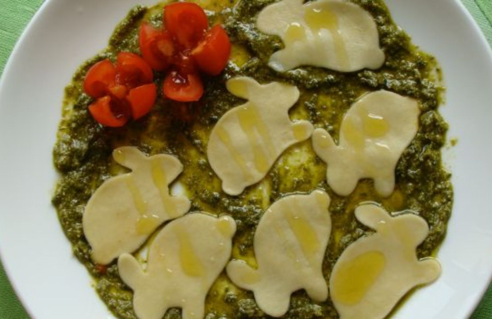 Coniglietti di pasta al pesto: ricetta di Pasqua per bambini