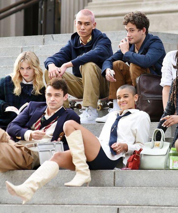 <p>Buongiorno Upper Est Side! Qui &egrave; la vostra Gossip Girl, la vostra sola e unica fonte di notizie sulle vite scandalose dell&rsquo;&eacute;lite di Manhattan. Dopo sei stagioni di pettegolezzi, &egrave; stato confermato un reboot della serie previsto per il 2021: pronti a conoscere i nuovi protagonisti?</p>
