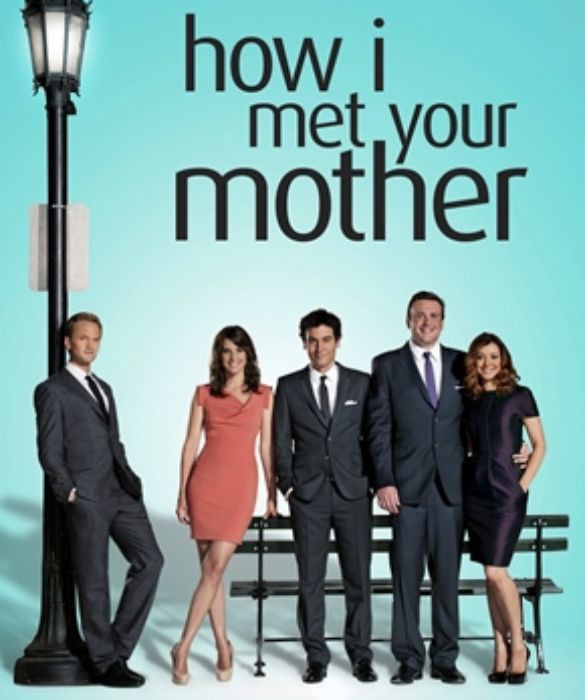 <p>Dopo anni di tentativi mai realizzati, la piattaforma streaming americana Hulu, ha commissionato e annunciato l&rsquo;arrivo di ben dieci episodi di quella che sar&agrave; una nuova versione di una delle serie tv pi&ugrave; amate. Il titolo &egrave; &ldquo;How I Met Your Father&rdquo;. La protagonista? Hilary Duff, che abbiamo gi&agrave; conosciuto nei panni di Lizzie McGuire.</p>
