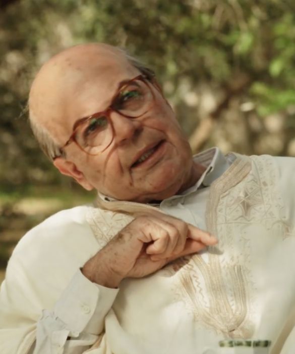 <p>Il secondo attore italiano, che non poteva proprio mancare, &egrave; Pierfrancesco Favino, uno straordinario Bettino Craxi nel film <em>Hammamet </em>del 2020, diretto da Gianni Amelio. Per lui un Nastro d&rsquo;Argento.</p>
