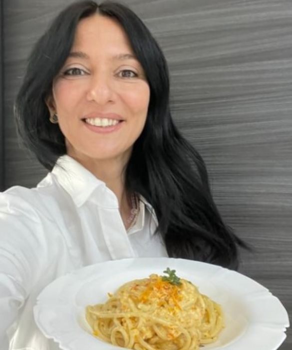 <p>Col suo omonimo blog, Misya &egrave; stata tra le pioniere del food blogging nel nostro Paese. Vero nome Flavia Imperatore, &egrave; una napoletana amante del buon cibo che si &egrave; avvicinata al mondo della cucina dopo aver preparato con le sue mani una pizza, anzich&eacute; ordinarla da asporto. Ha 364 mila follower su Instagram.</p>
