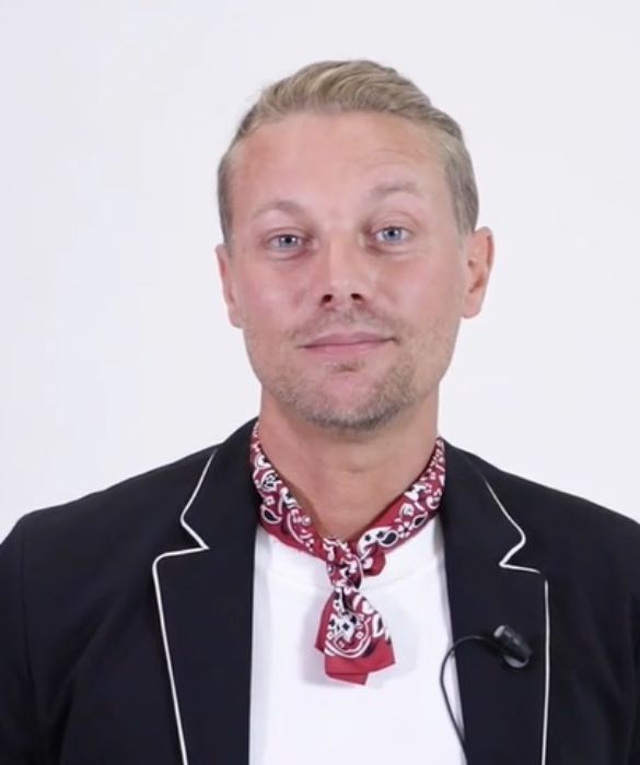 <p>Attore di fiction scomparso dai radar, Davide Silvestri &egrave; kugino di Kekko dei Mod&agrave;. Dunque, chi &egrave; la pecora nera della famiglia?</p>
