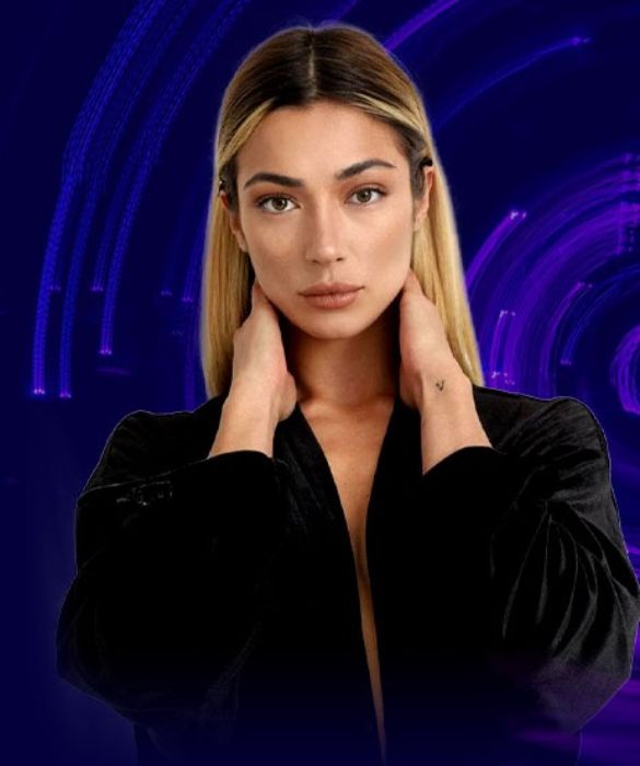 <p>Born in the USA, made in Italy. L&rsquo;influencer italo-americana Soleil Sorge &egrave; partita da Los Angeles ed &egrave; finita a condividere una casa popolare alla periferia di Roma con 23 persone. Le siamo vicini.</p>
