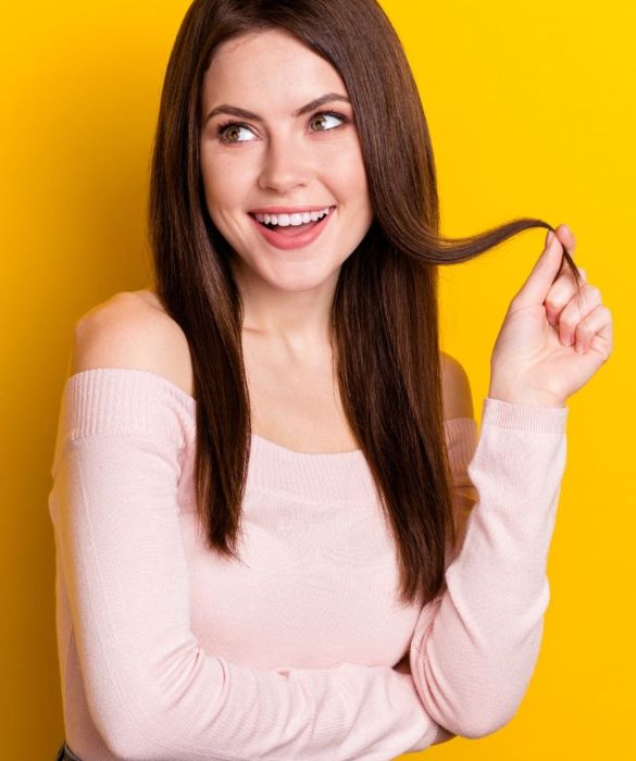 <p>Sexy, ma non volgare: &egrave; questo il &ldquo;segreto&rdquo; del successo dei top e degli abiti cosiddetti <strong>off-the-shoulder</strong>. Un dettaglio che valorizza la maggior parte delle <strong>body shape</strong>, chic ma non impegnativo, e perfetto in ogni stagione: in versione camicetta d&rsquo;estate, in morbida maglia d&rsquo;inverno. Occhio soltanto a scegliere il <a href=