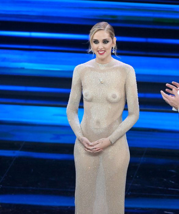 <p>La musica, i fiori, l&rsquo;Ariston: e i vestiti, naturalmente. A Sanremo 2023, sul palco dell&rsquo;Ariston ne abbiamo viste delle belle (ma anche delle brutte). Abbiamo messo ai voti i look delle prime tre serate, tra eleganza e cadute di stile: scopriteli con noi in questa gallery.</p>
