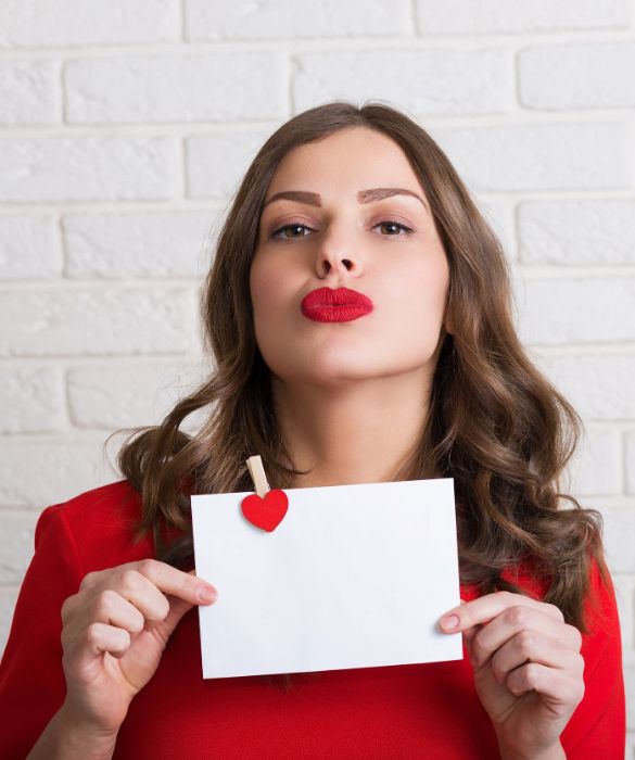 <p>L'amore... Come una volta! Per San Valentino scrivi una lettera romantica al tuo partner: le parole scritte... Sono per sempre!&nbsp;</p>
