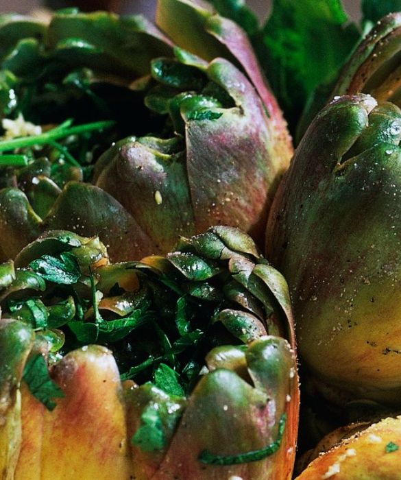 <p>Carciofi, cavolfiori, arance e cachi e molto altro ancora: a novembre la frutta e la verdura di stagione ci permettono di comporre dei piatti davvero prelibati. Se sei a caccia di ispirazione dai un'occhiata a queste 10 proposte semplici e superappetitose da portare in tavola durante l'undicesimo mese dell'anno.</p>
