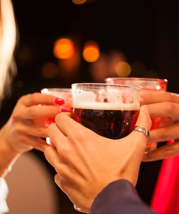<p>Una serata di chiacchiere davanti a un buon cocktail &egrave; l'ideale per consolarsi dopo una giornata difficile o prima di affrontare al meglio un momento importante con i consigli di chi ci vuole bene!</p>
