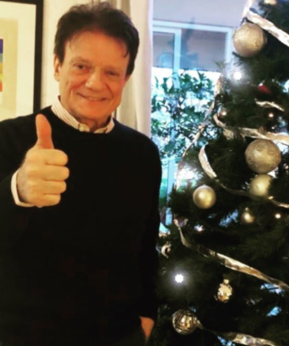<p>Si va sempre indietro nel tempo quando si pensa ai tormenti di un amore perduto, tornando improvvisamente giovani: ed &egrave; subito <strong>Massimo Ranieri</strong>. <em>Perdere&hellip; a Sanremo</em>&hellip; o forse no!</p>
